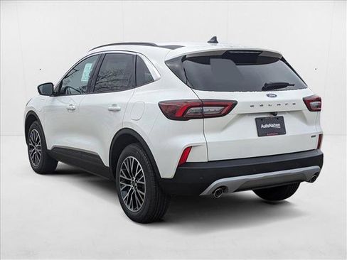 New 2024 Ford Escape SE image 9