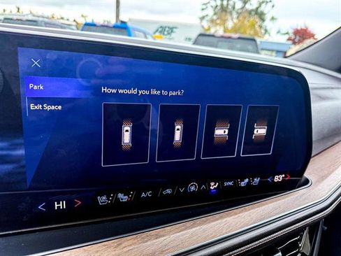 Used 2025 Chevrolet Suburban High Country image 80