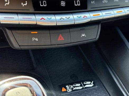 Used 2023 Cadillac CT5 Sport RWD image 37
