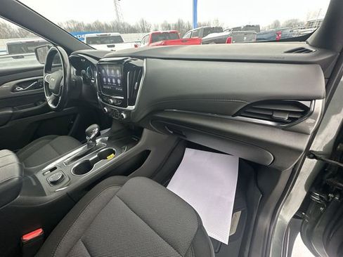 Certified 2022 Chevrolet Traverse LT w/ LPO, Floor Liner Package image 30