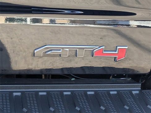 Used 2021 GMC Sierra 1500 AT4 w/ AT4 Premium Package image 8