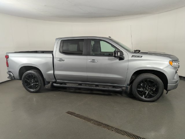 Used 2024 Chevrolet Silverado 1500 RST w/ Convenience Package II AWD/4WD image 9