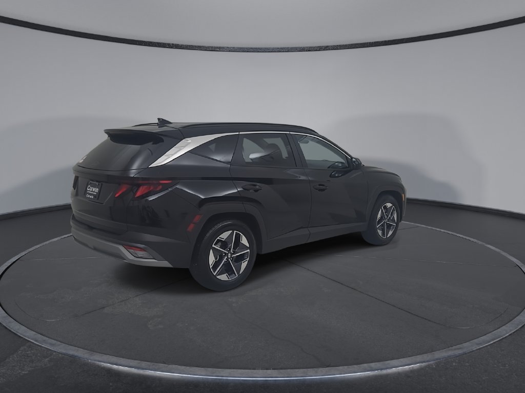 Used 2025 Hyundai Tucson SEL FWD image 16