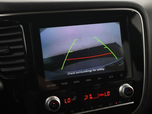 Used 2022 Mitsubishi Outlander SEL AWD/4WD image 24