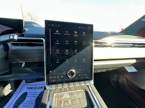 New 2025 GMC Sierra EV Denali AWD/4WD image 19
