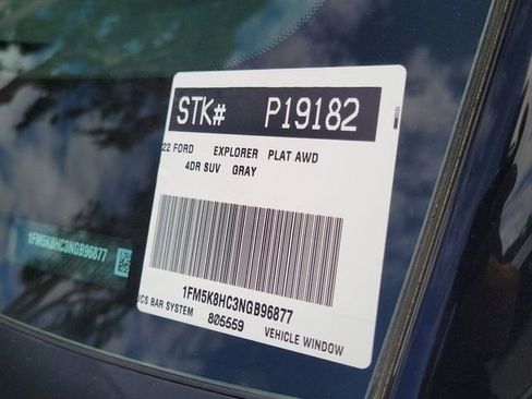 Certified 2022 Ford Explorer Platinum w/ Equipment Group 601A AWD/4WD image 33