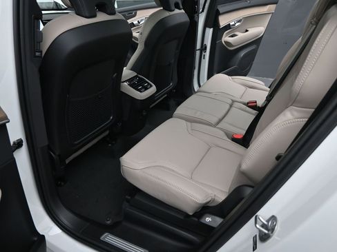 New 2026 Volvo XC90 B6 Ultra w/ Protection Package AWD/4WD image 28