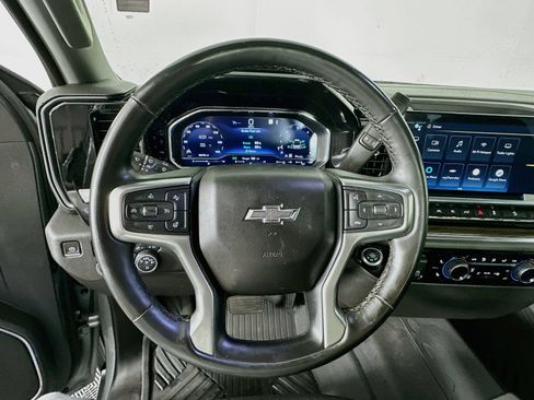 Used 2023 Chevrolet Silverado 1500 RST w/ Z71 Off-Road Package AWD/4WD image 12