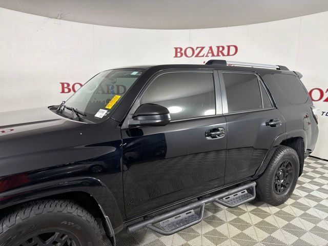 Used 2019 Toyota 4Runner SR5 RWD image 7