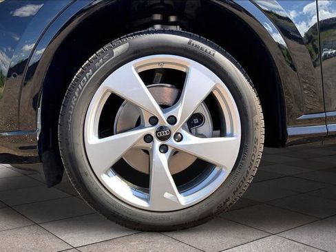 Used 2025 Audi Q5 Premium Plus w/ Premium Plus AWD/4WD image 9