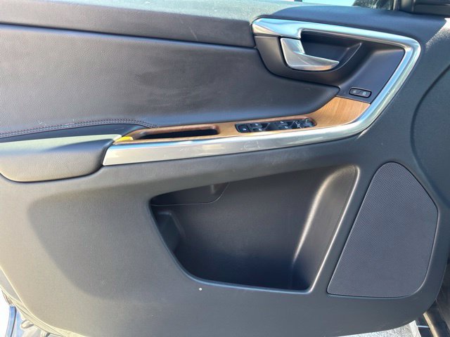 Used 2017 Volvo XC60 T6 Inscription w/ Advanced Package AWD/4WD image 15