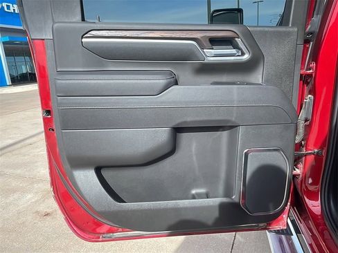 New 2025 GMC Sierra 2500 SLT w/ SLT Premium Package image 13