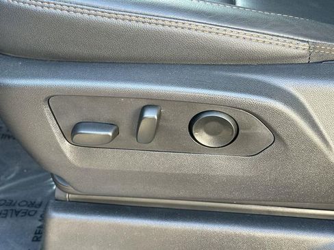 Used 2025 GMC Sierra 1500 AT4 image 33