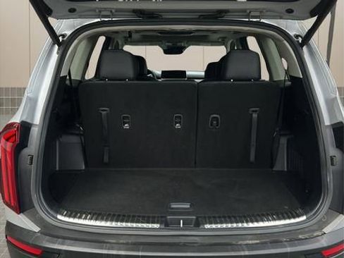 Used 2022 Kia Telluride SX w/ SX Prestige Package AWD/4WD image 5