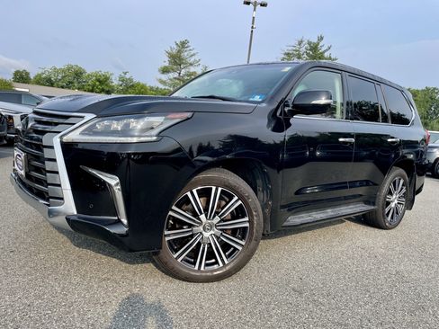 Used 2019 Lexus LX 570 4WD w/ Luxury Package image 38