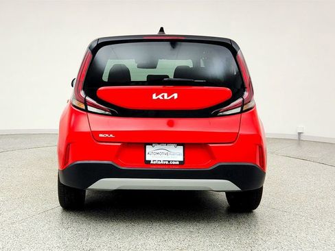Used 2024 Kia Soul LX w/ Option Group 015 FWD image 6