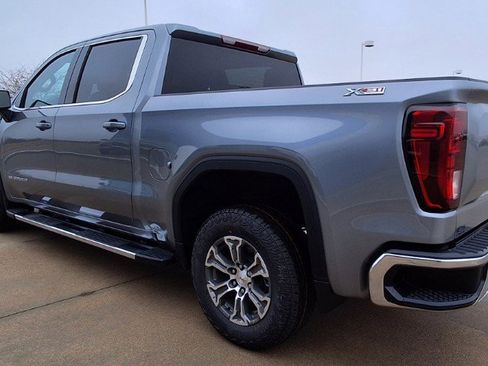 New 2026 GMC Sierra 1500 SLE image 6