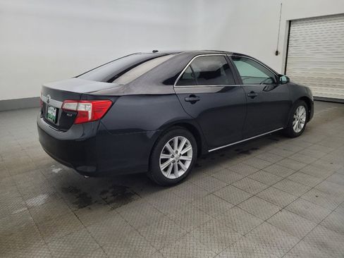 Used 2014 Toyota Camry XLE image 10