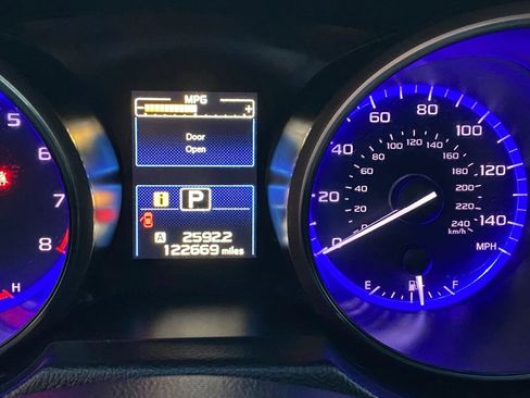 Used 2017 Subaru Outback 2.5i Limited w/ Popular Package #5 AWD/4WD image 19