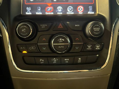 Used 2015 Jeep Grand Cherokee Overland w/ Advanced Technology Group RWD image 19