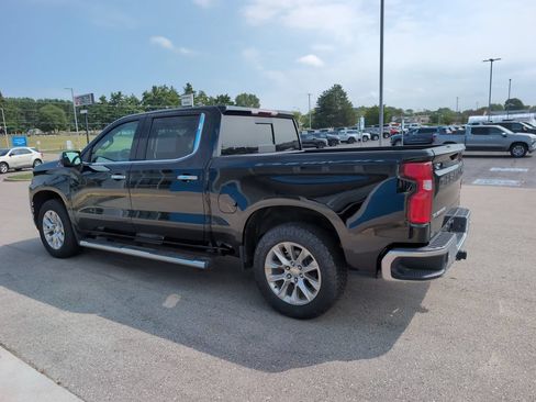 Used 2021 Chevrolet Silverado 1500 LTZ w/ LTZ Premium Package AWD/4WD image 6