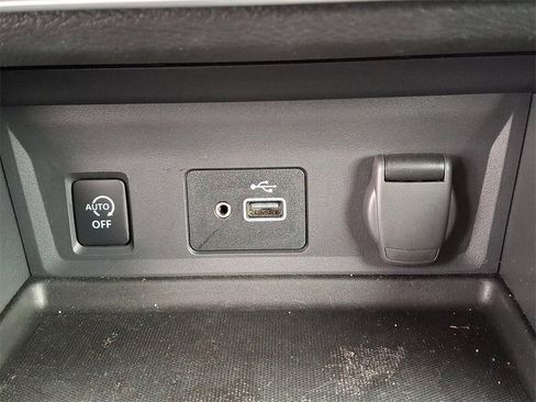 Used 2025 Nissan Sentra S image 24