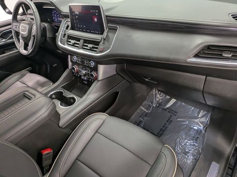 Used 2023 GMC Yukon SLT image 29