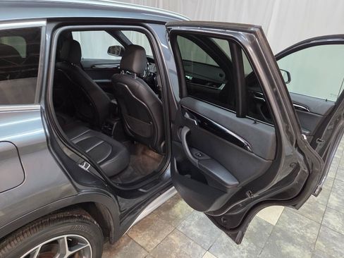 Used 2018 BMW X1 xDrive28i w/ Convenience Package AWD/4WD image 12
