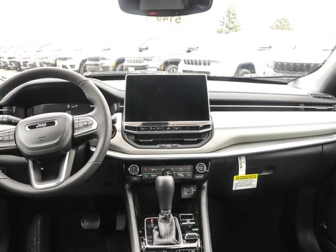 New 2026 Jeep Compass Limited w/ Sun, Sound & Navigation Group AWD/4WD image 10