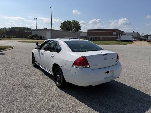 Used 2012 Chevrolet Impala Police FWD image 3