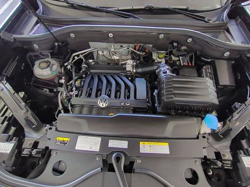Used 2023 Volkswagen Atlas SEL R-Line AWD/4WD image 55