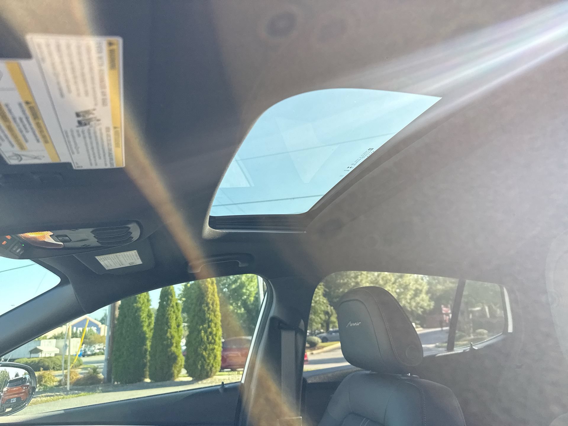 Used 2024 Buick Envista Avenir FWD image 18