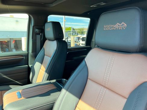 New 2026 Chevrolet Silverado 3500 High Country w/ High Country Premium Package AWD/4WD image 17