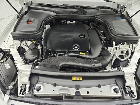 Used 2022 Mercedes-Benz GLC 300 image 16