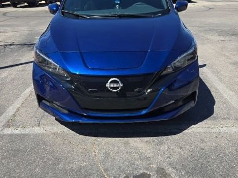 Used 2023 Nissan Leaf S FWD image 2