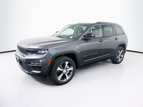 Used 2022 Jeep Grand Cherokee Limited 4xe AWD/4WD image 3