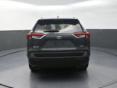 Used 2024 Toyota RAV4 XLE FWD image 7
