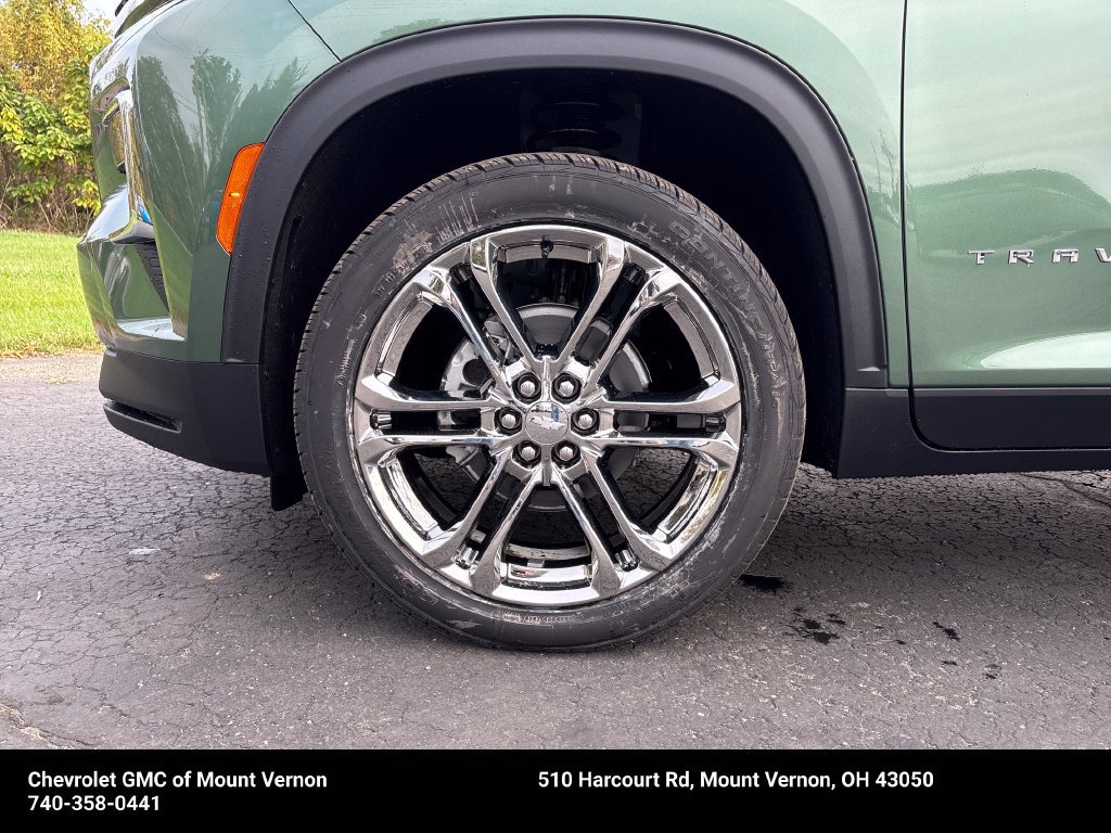New 2027 Chevrolet Traverse LT w/ LPO, Floor Liner Package AWD/4WD image 25