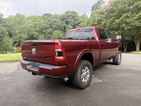 Used 2022 RAM 2500 Laramie AWD/4WD image 3