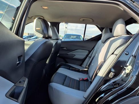 Used 2024 Nissan Kicks SR w/ SR Premium Package FWD image 23