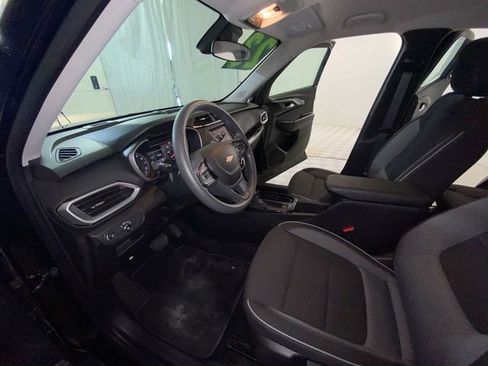 Used 2023 Chevrolet TrailBlazer LS AWD/4WD image 27