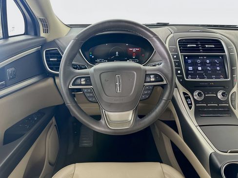Used 2019 Lincoln Nautilus FWD image 15