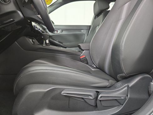 Used 2025 Honda Civic Sport image 28
