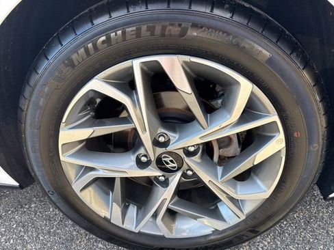 Used 2023 Hyundai Sonata SEL image 12