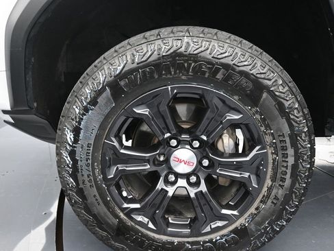 Used 2023 GMC Canyon Elevation w/ Convenience Package image 18