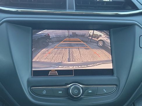 Used 2021 Chevrolet TrailBlazer LS FWD image 27