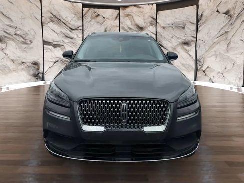Used 2022 Lincoln Corsair AWD w/ Premium Package image 2