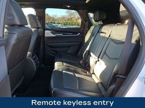 Used 2025 Cadillac XT5 Premium Luxury image 13