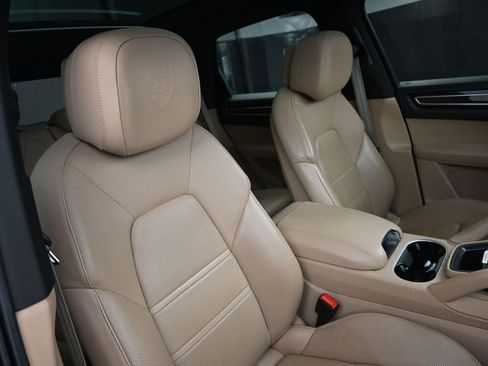 Certified 2023 Porsche Cayenne S Platinum AWD/4WD image 29