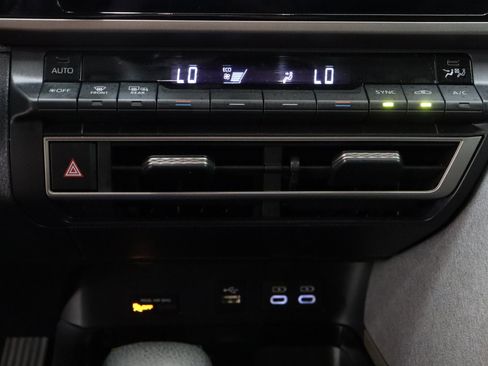 Certified 2025 Toyota Camry LE w/ Convenience Package image 19